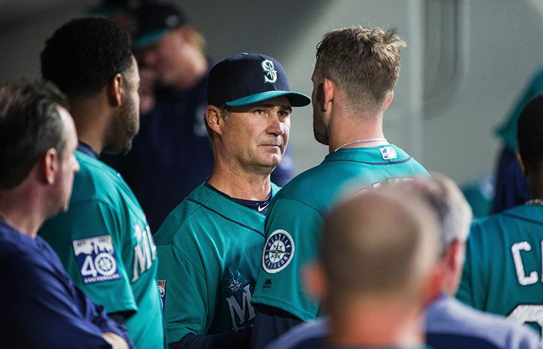 Third base coach Scott Brosius decides to leave the Mariners' coaching  staff