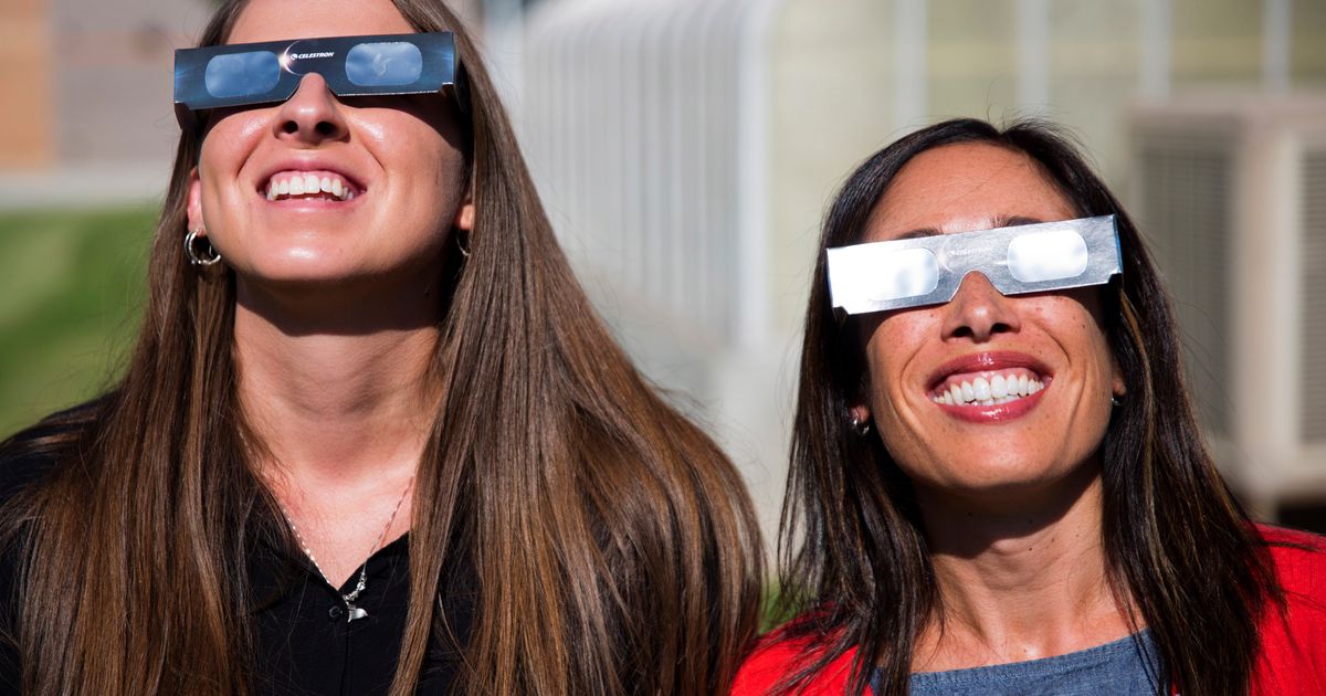 Here’s what could happen if you stare at the solar eclipse with no eye protection The Seattle