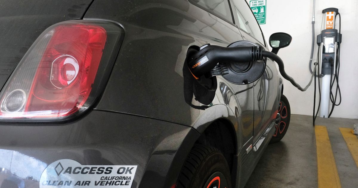 california-seeks-to-boost-electric-car-rebate-program-the-seattle-times