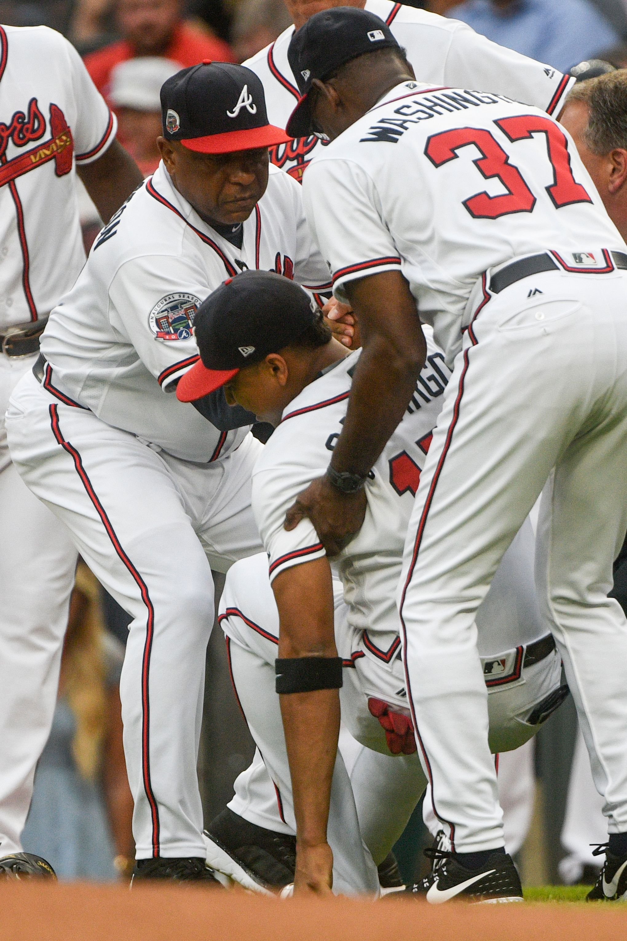 Braves have Ron Washington working with their potential shortstop