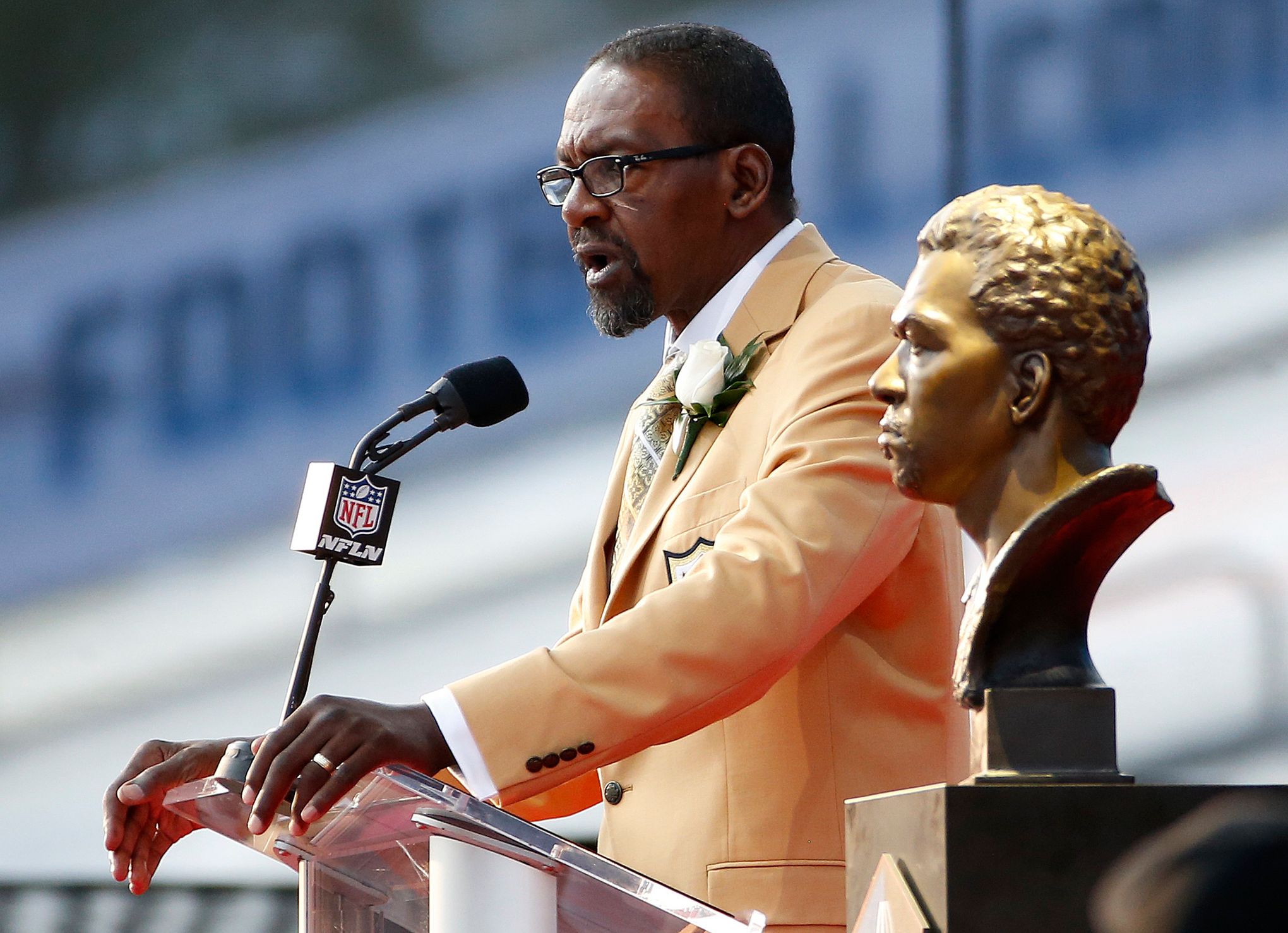As fourth career Seahawk to make Hall of Fame, Kenny Easley