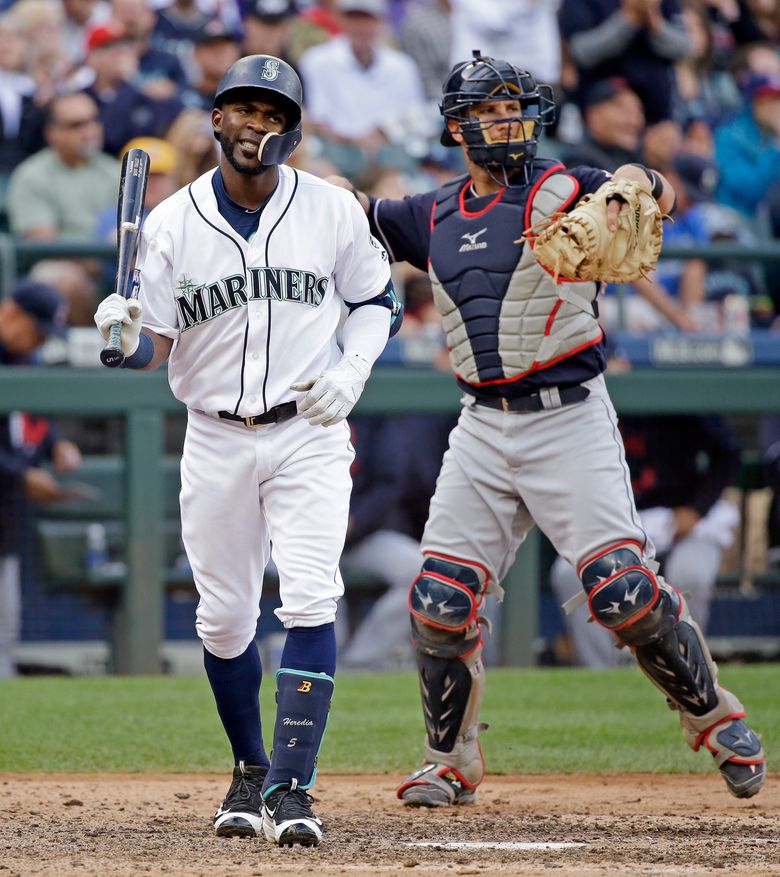 Sore shoulder ends Guillermo Heredia's season for the Mariners