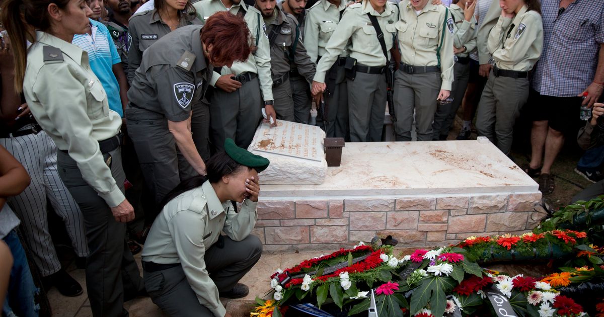 Palestinian kills 3 Israelis outside West Bank settlement | The Seattle ...