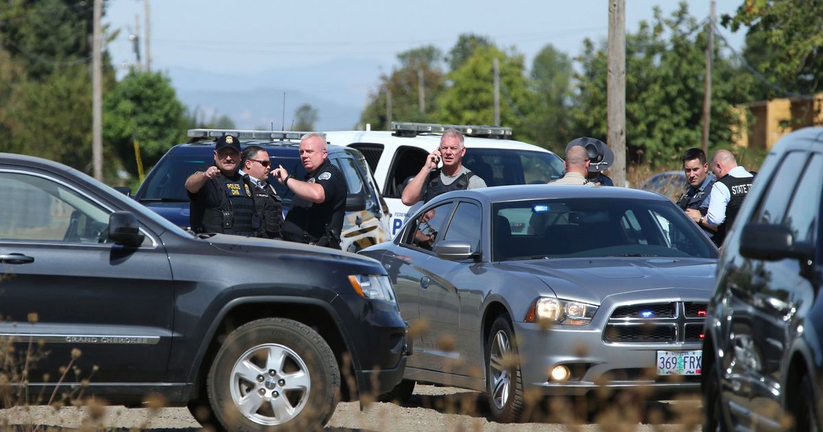 Police Oregon State trooper shot during traffic stop The Seattle Times
