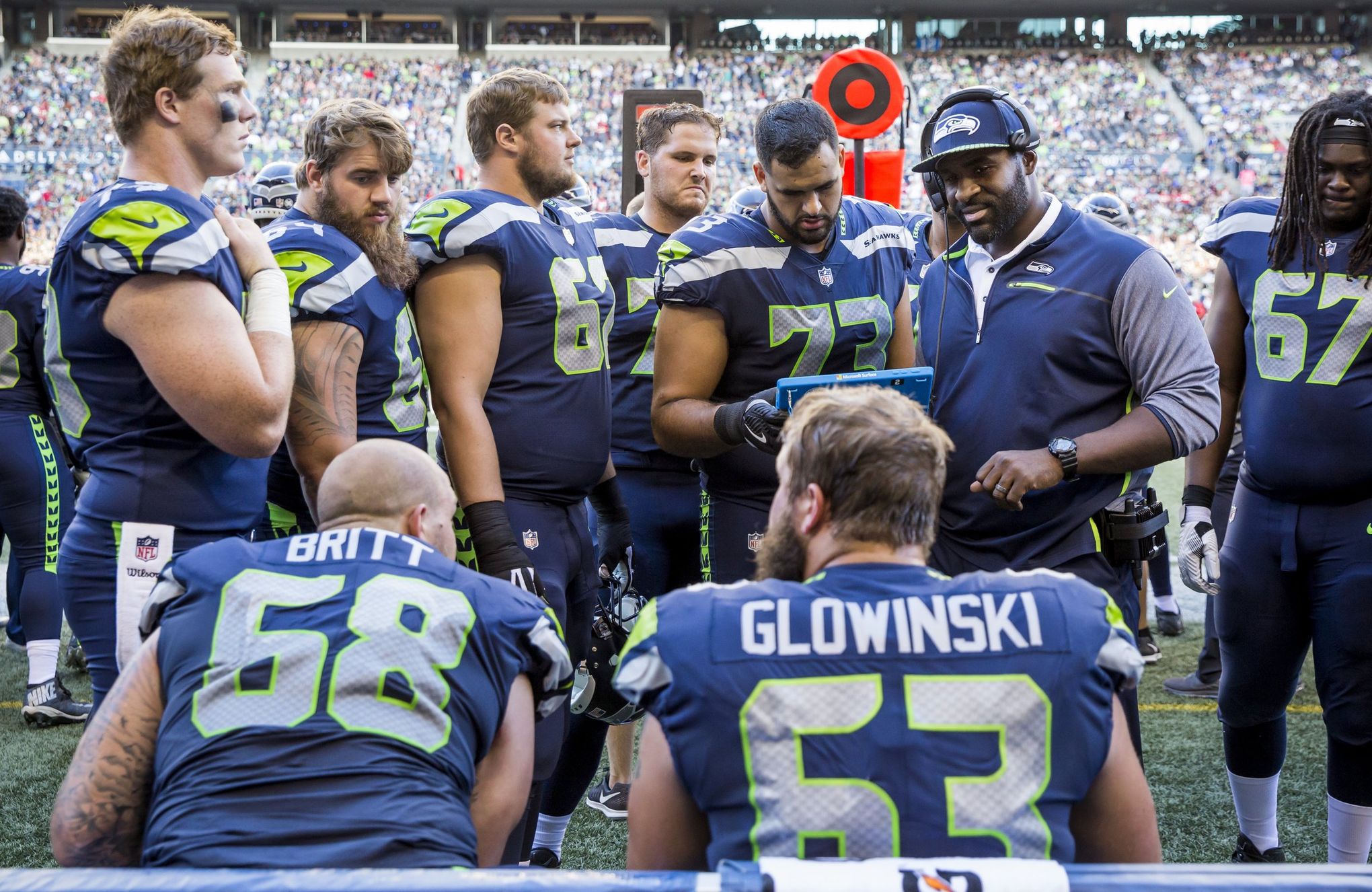 Seahawks Rumors: Seattle Could Strike Trade With NFC Foe, Says