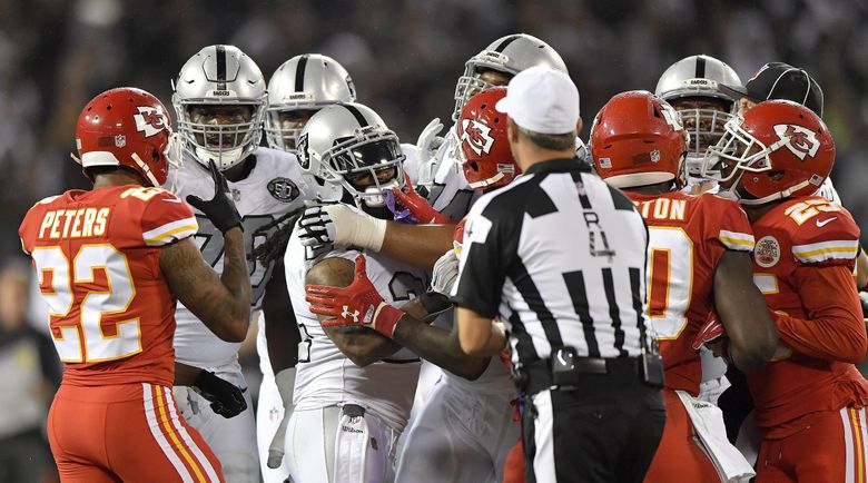 Seahawks Player Runs From Sideline to Field After Derek Carr