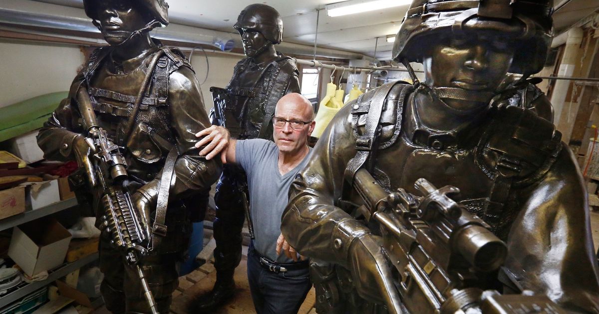 Ohioan sculpts statues for antiterrorism memorial The Seattle Times