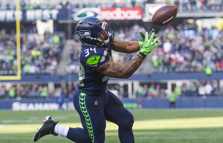 Thomas Rawls leads Seahawks to 40-7 pummeling of Panthers