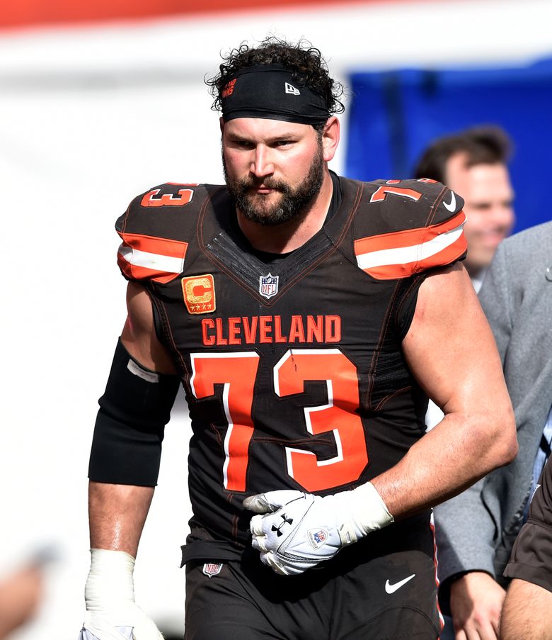 Joe Thomas, Browns Pro Bowl tackle, injures leg in practice – The Denver  Post