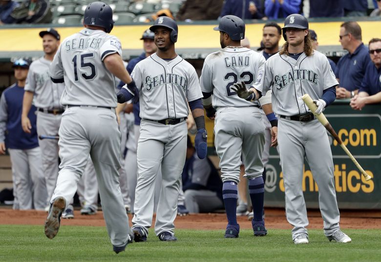 Larry Stone Commentary: Why Fans Dislike This Mariners Team So