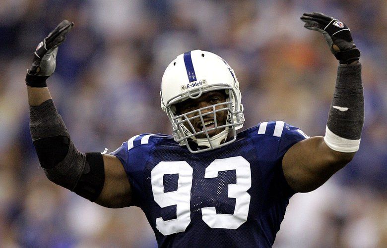 Seahawks add veteran defensive end Dwight Freeney - Field Gulls