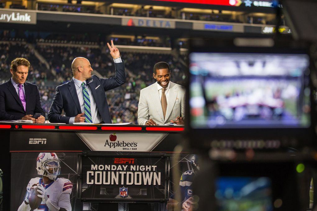 Matt Hasselbeck waves to friends on the sideline as Monday Night Football comes to Seattle. The Buffalo Bills played the Seattle Seahawks in Monday Night Football November 7, 2016 at CenturyLink Field in Seattle. (Dean Rutz / The Seattle Times)