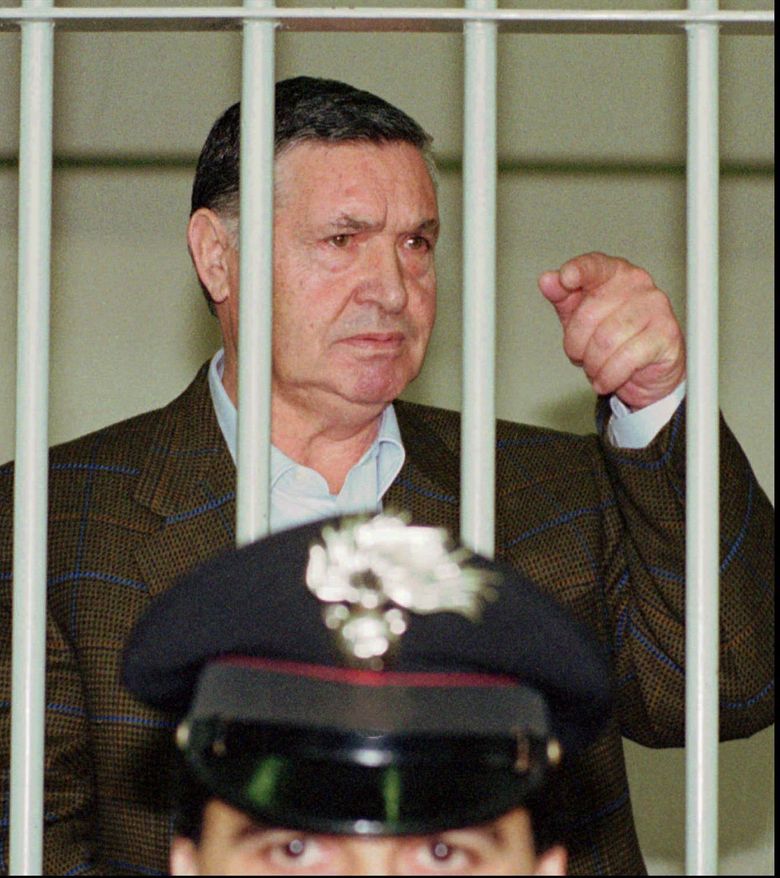 Necessities Udvidelse En eller anden måde Italian Mafia's 'boss of bosses' dies in prison at 87 | The Seattle Times