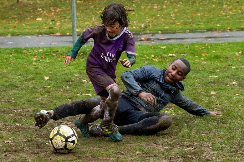 Kids Soccer Game 