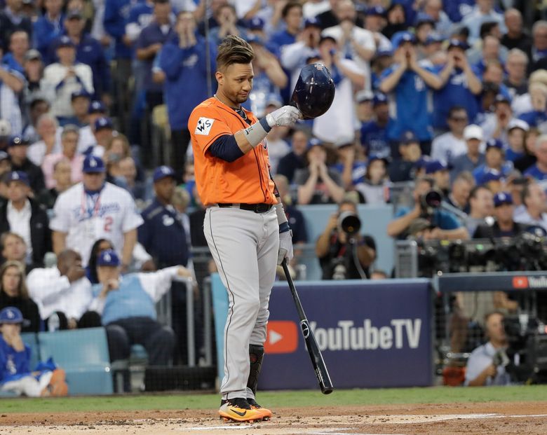 Dodgers fans boo Yuli Gurriel in first LA game since racist