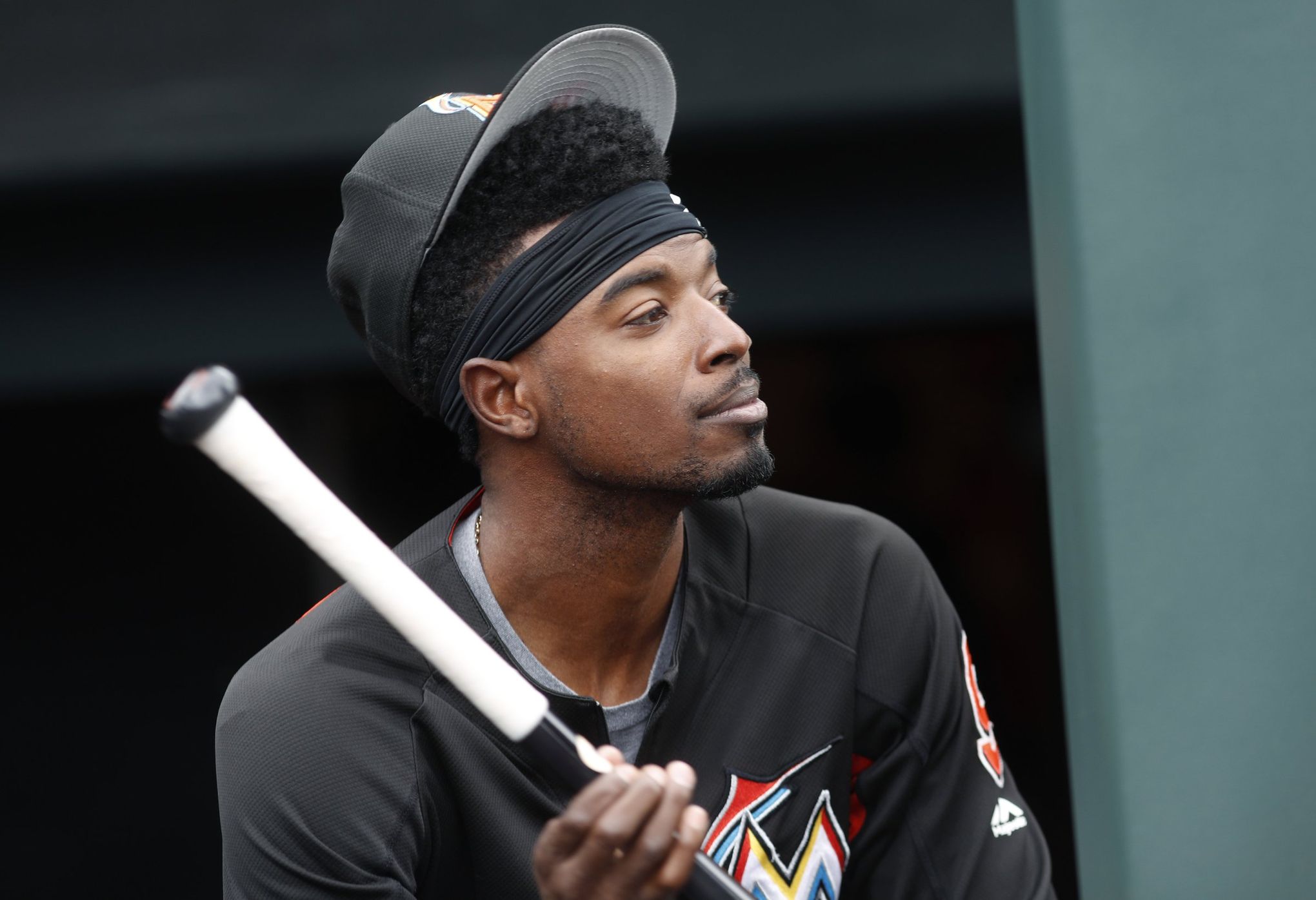 Mariners acquire Dee Gordon, $1 million in international pool money from  the Marlins