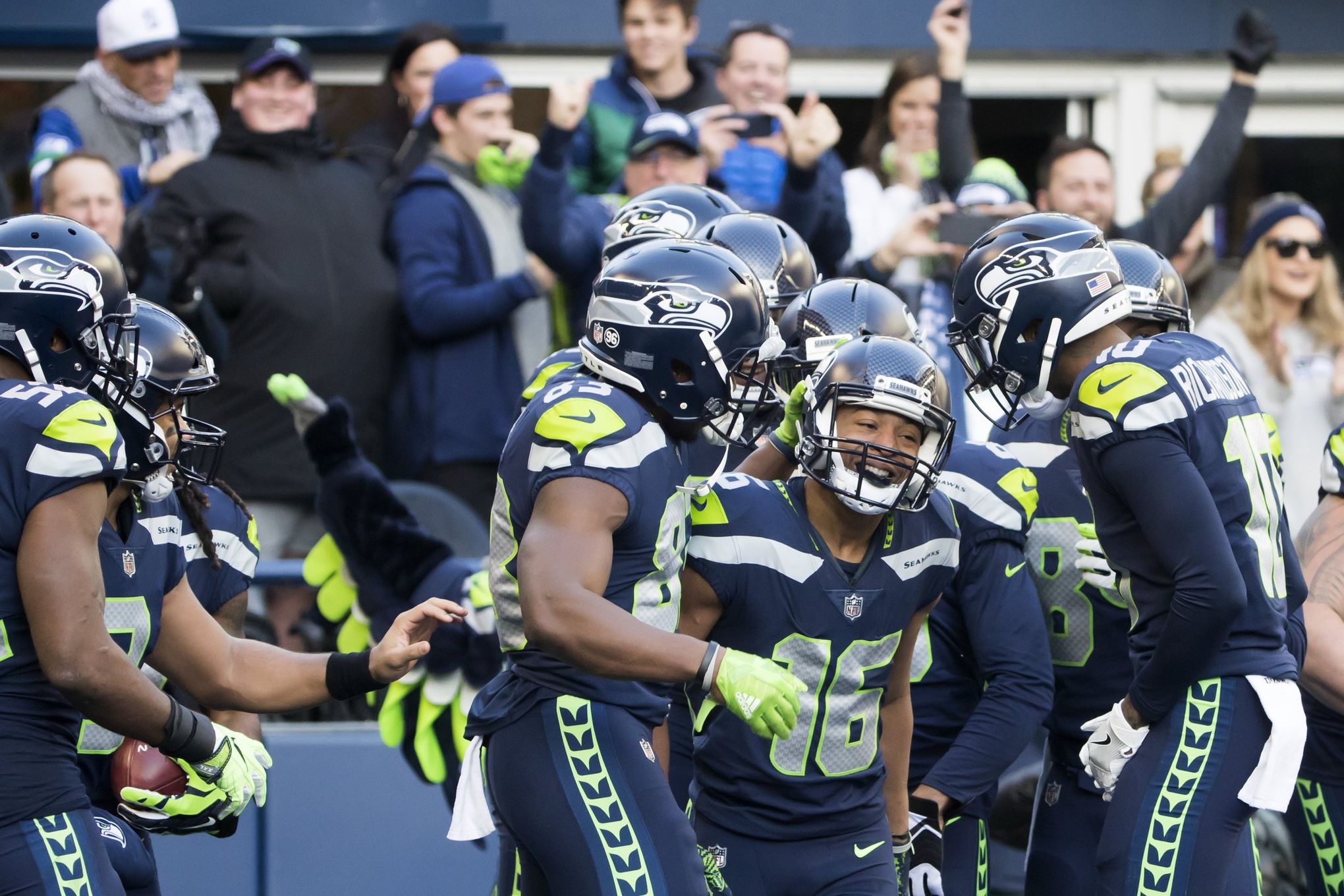 Seahawks vs Raiders Game Center  Seattle Seahawks –