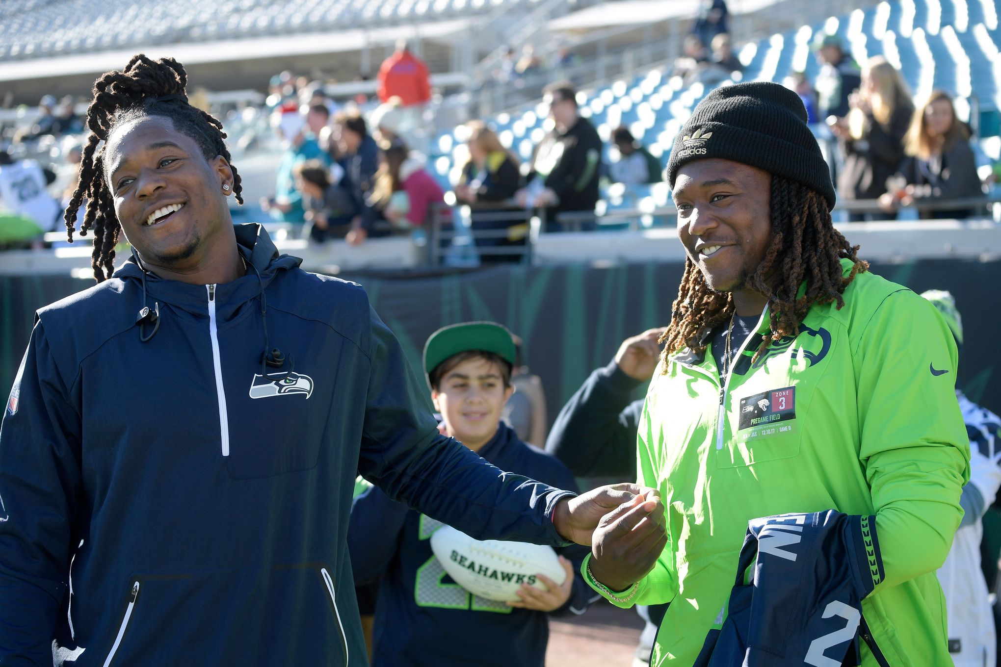 Shaquem Griffin, a linebacker with one hand, wows scouts at NFL combine -  CBS News