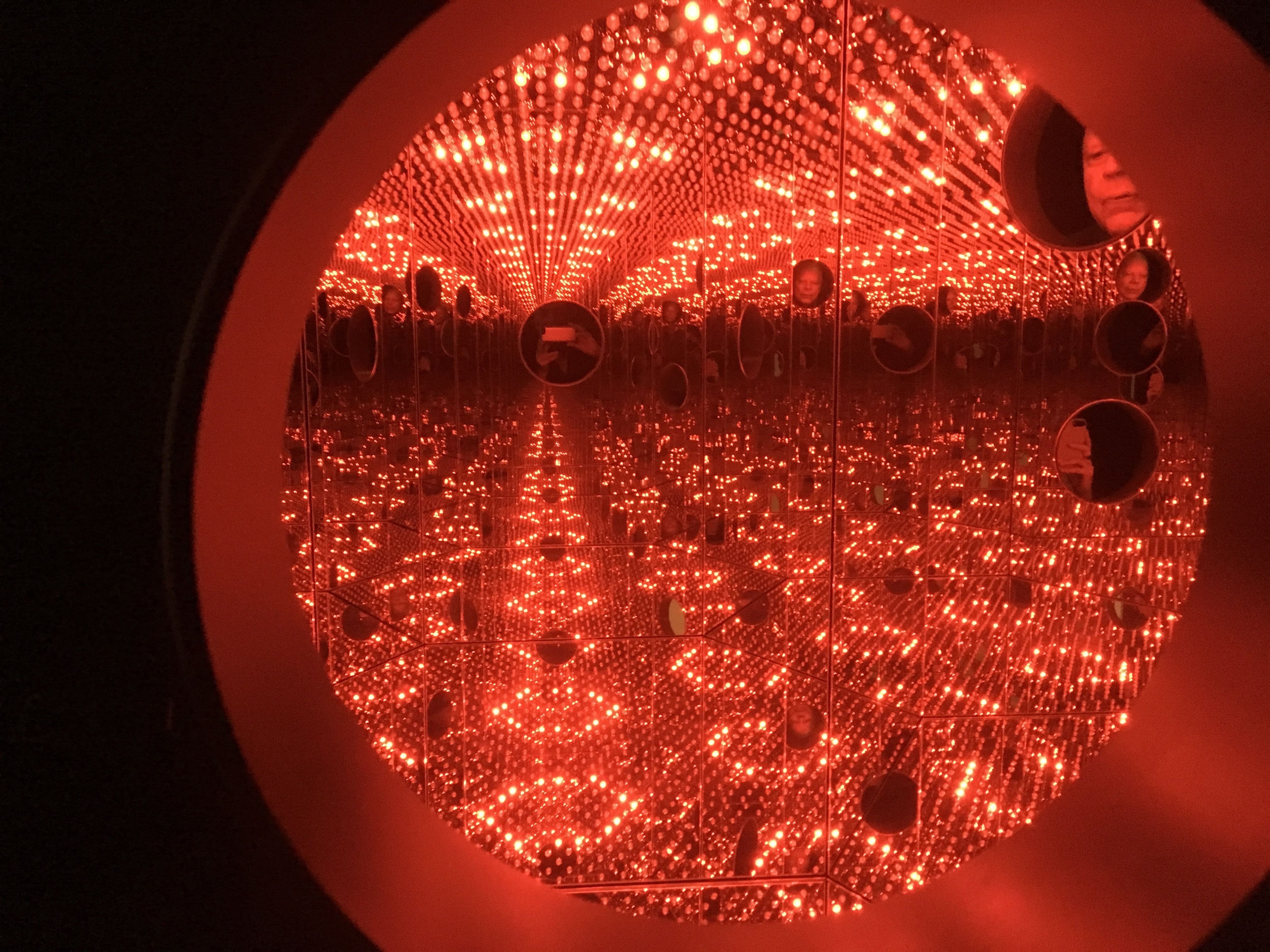 At Yayoi Kusama show, a long wait to experience infinity | The