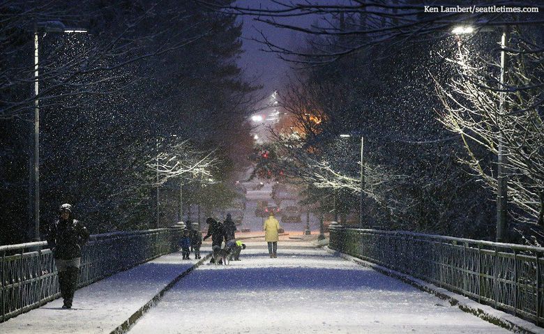 Seattle White Christmas 2022 Snow Arrives In Seattle, Just In Time For Christmas | The Seattle Times