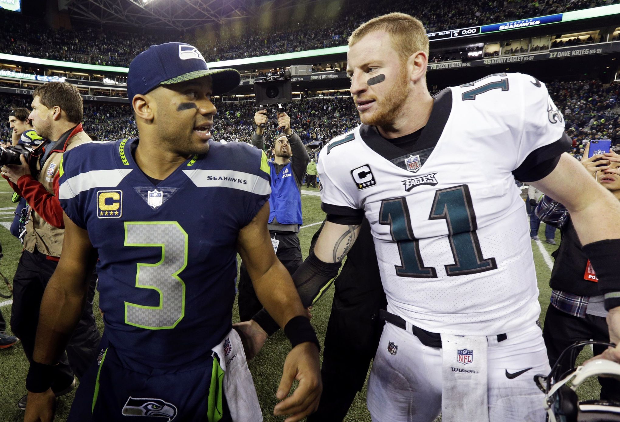 Russell Wilson outduels Carson Wentz in potential NFC playoff