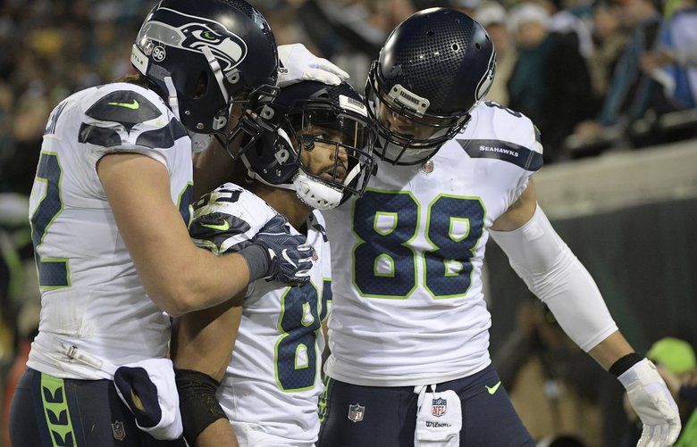 Luke Willson shows off his Super Bowl XLVIII ring, June 19, 2014