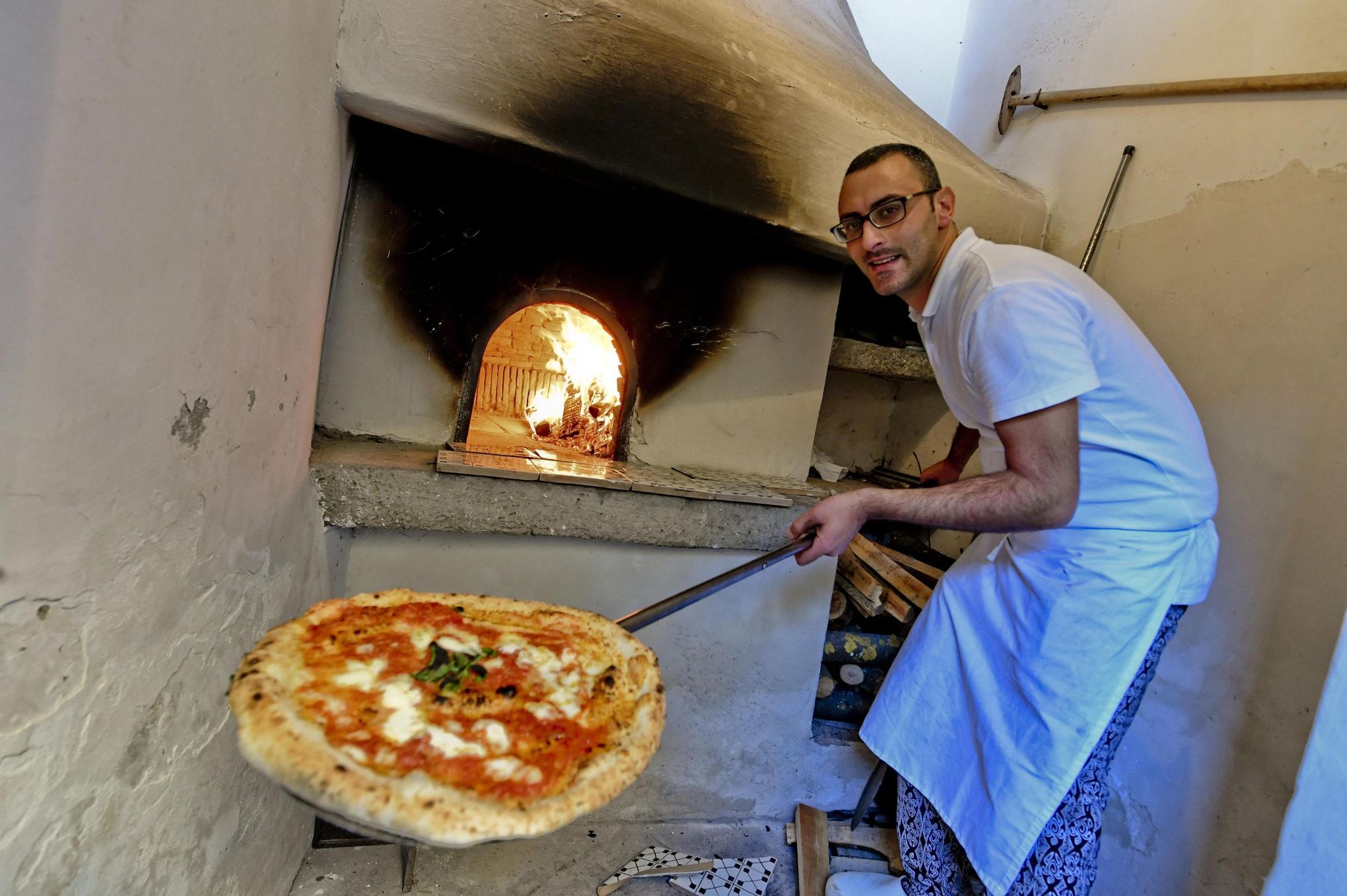 Can't Be Topped: Neapolitan-Style Pizza Making Wins UNESCO Heritage Status  : The Two-Way : NPR