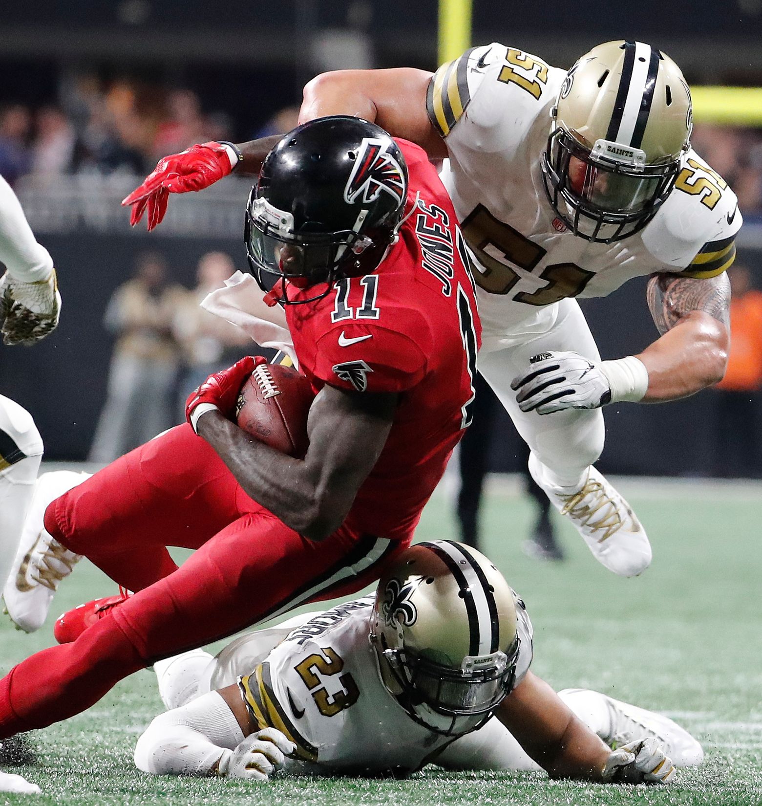 Atlanta Falcons lose 2015 finale to Saints, 20-17