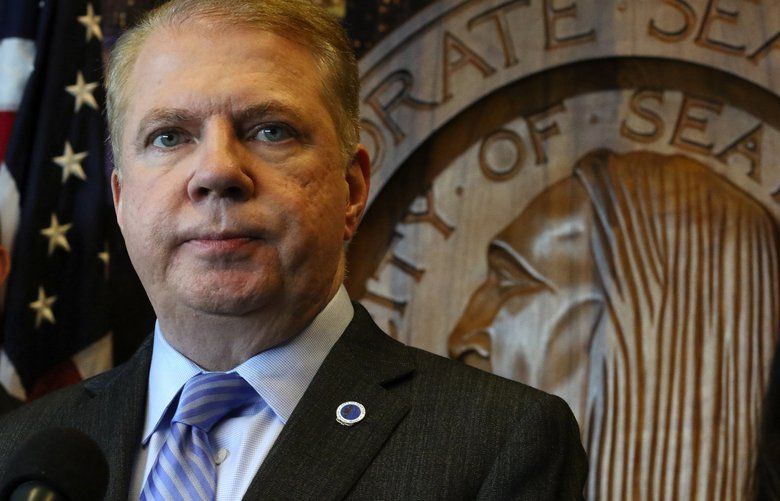 At a late morning press conference, Mayor Ed Murray said “please do not lose hope.”  He then went to a rally in the lobby of City Hall with another half-dozen speakers, post-election.


Wed Nov 9. 2016