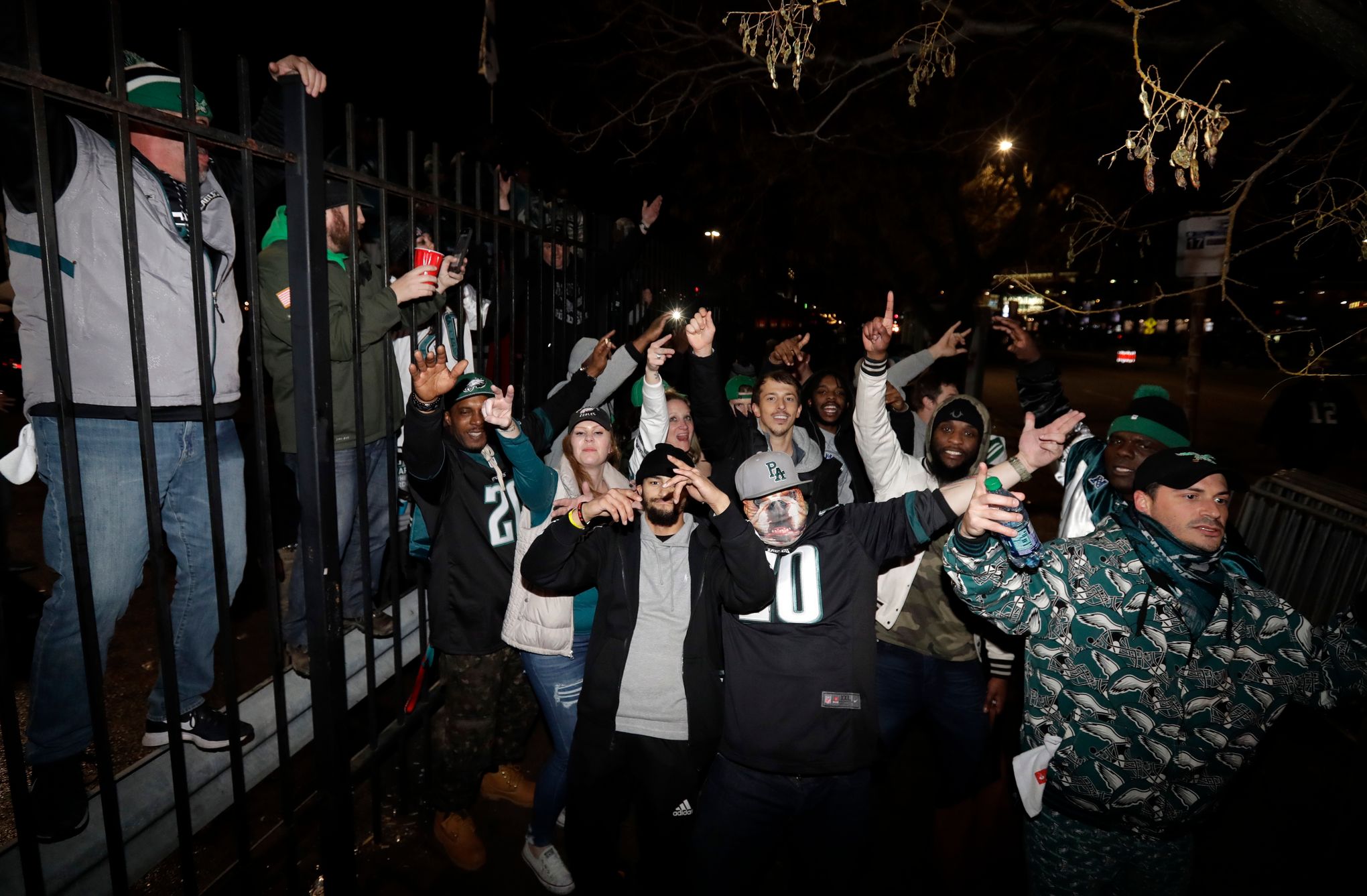 Eagles fans celebrate NFC Championship in streets of Philadelphia