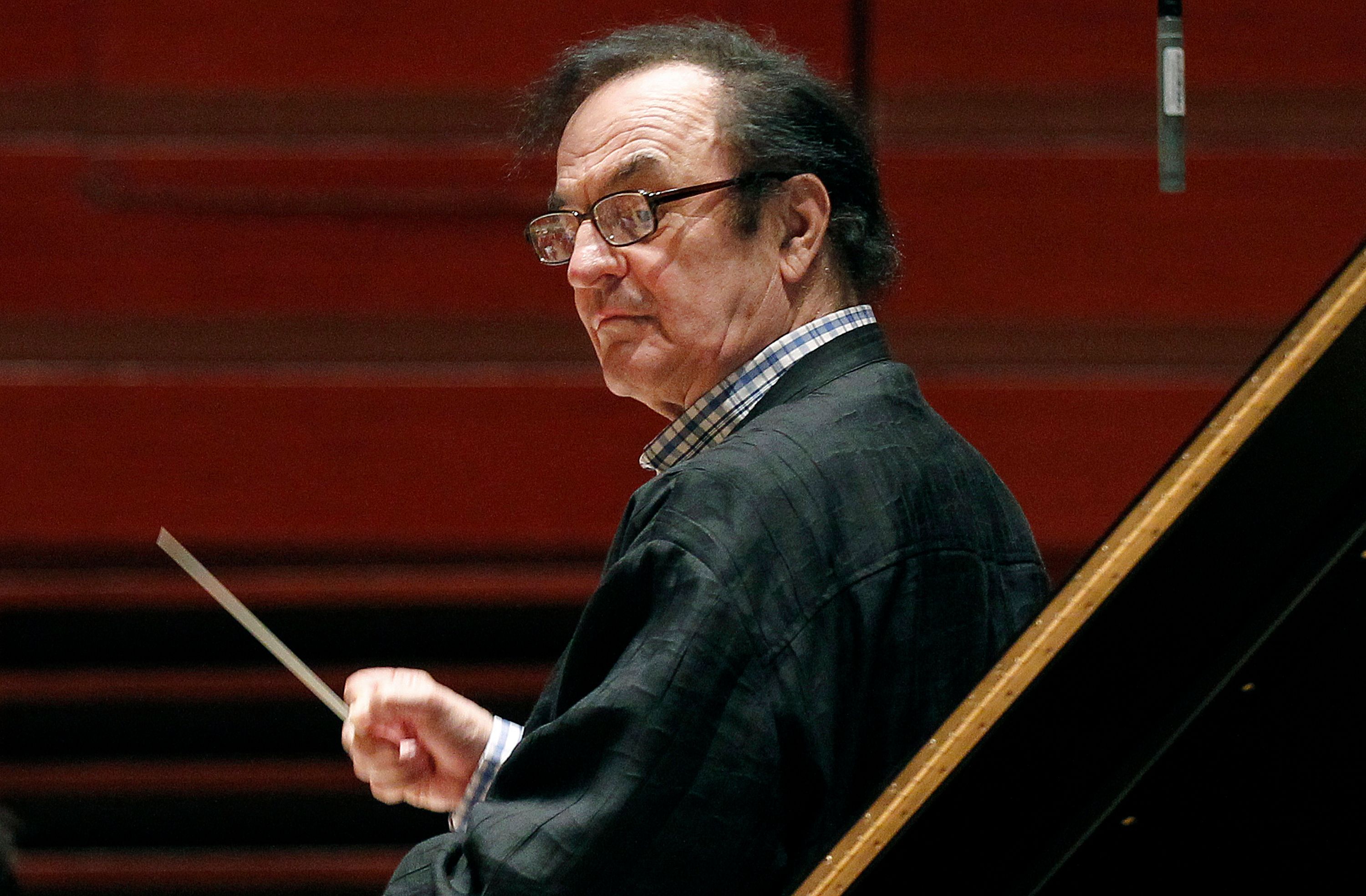 AP Famed conductor faces 6 new sex claims, including 1 rape The Seattle Times Xxx Photo