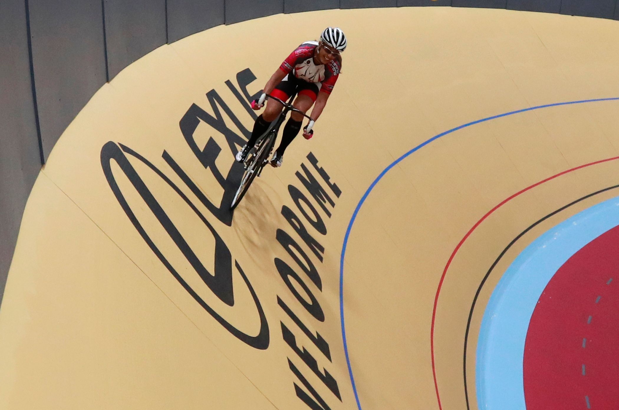 Indoor velodrome expected to draw cyclists to Detroit The