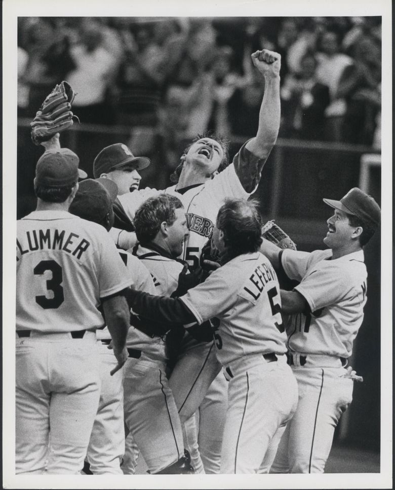 Mariners Randy Johnson threw first no-hitter