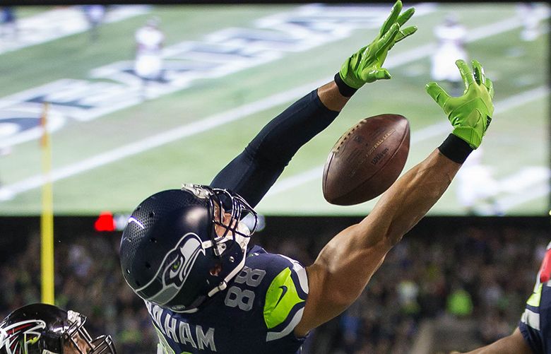 Upon further review: Russell Wilson to Jimmy Graham one thing working for  Seahawks - Seattle Sports