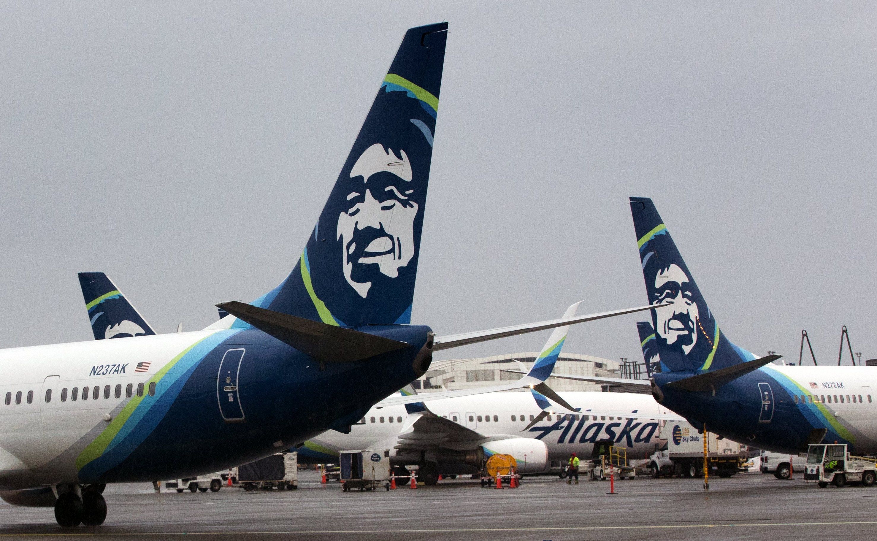 As Alaska Air cuts costs, employee discontent grows and passenger