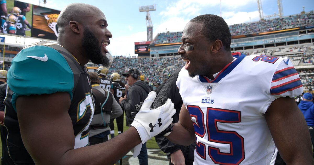 Bills' McCoy in starting lineup for playoff game at Jaguars