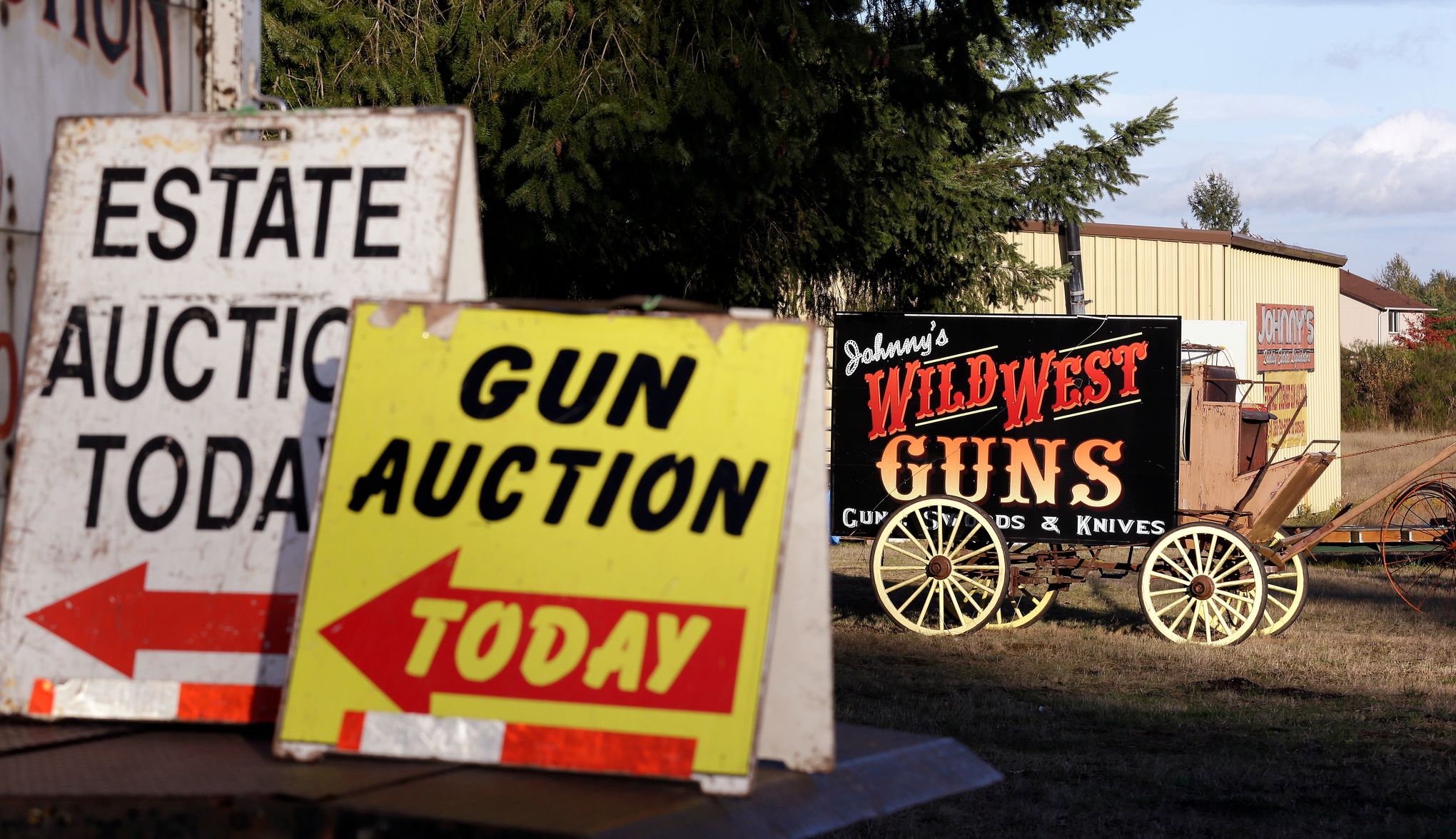 AP Exclusive: Should police resell guns? Some chiefs say no | The Seattle  Times