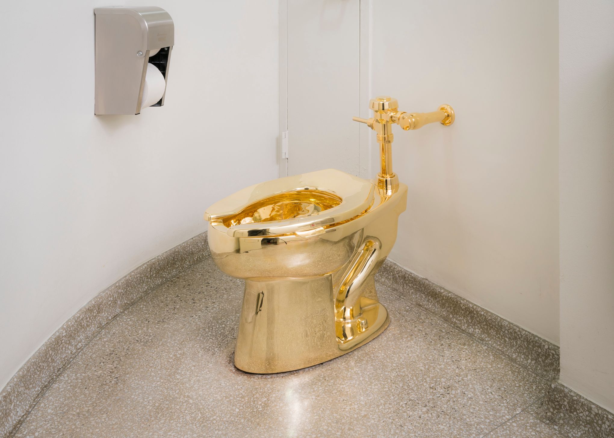 The Art Museum That Offered Donald Trump a Solid Gold Toilet