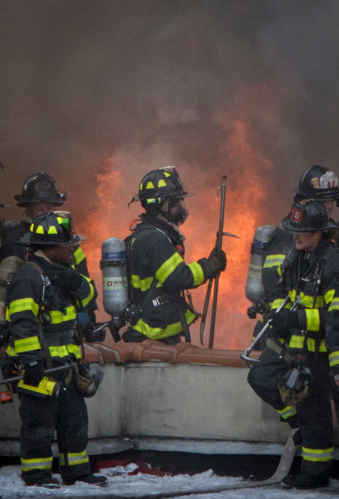 Firefighters Battle Stubborn Fire In Upper Manhattan | The Seattle Times