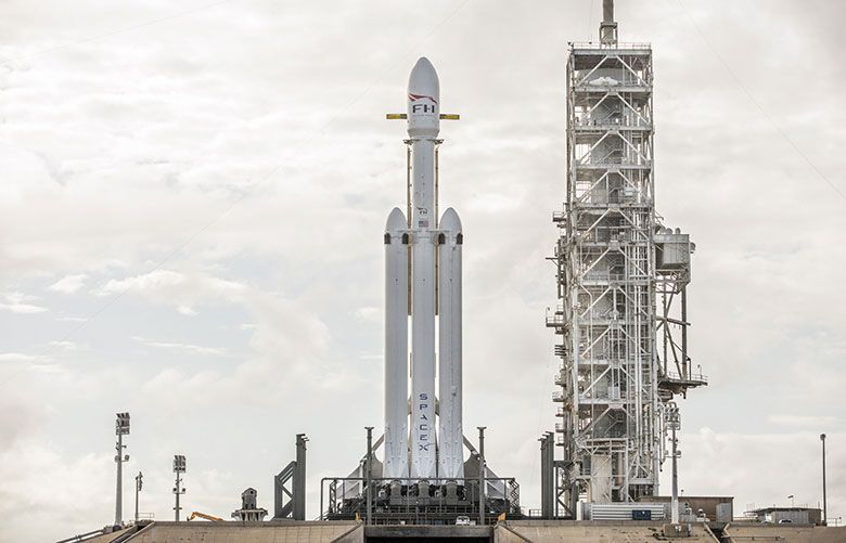 マスカレット（IHSN BIGGAME＆Pro Rocket） SpaceX launches new megarocket with Tesla car on board | The