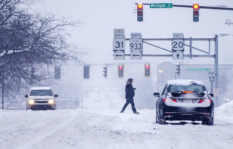 Winter storm pounding Midwest blamed for 2 deaths | The Seattle Times