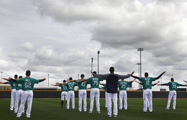 Sights and sounds from the Mariners’ first pitchers and catchers ...