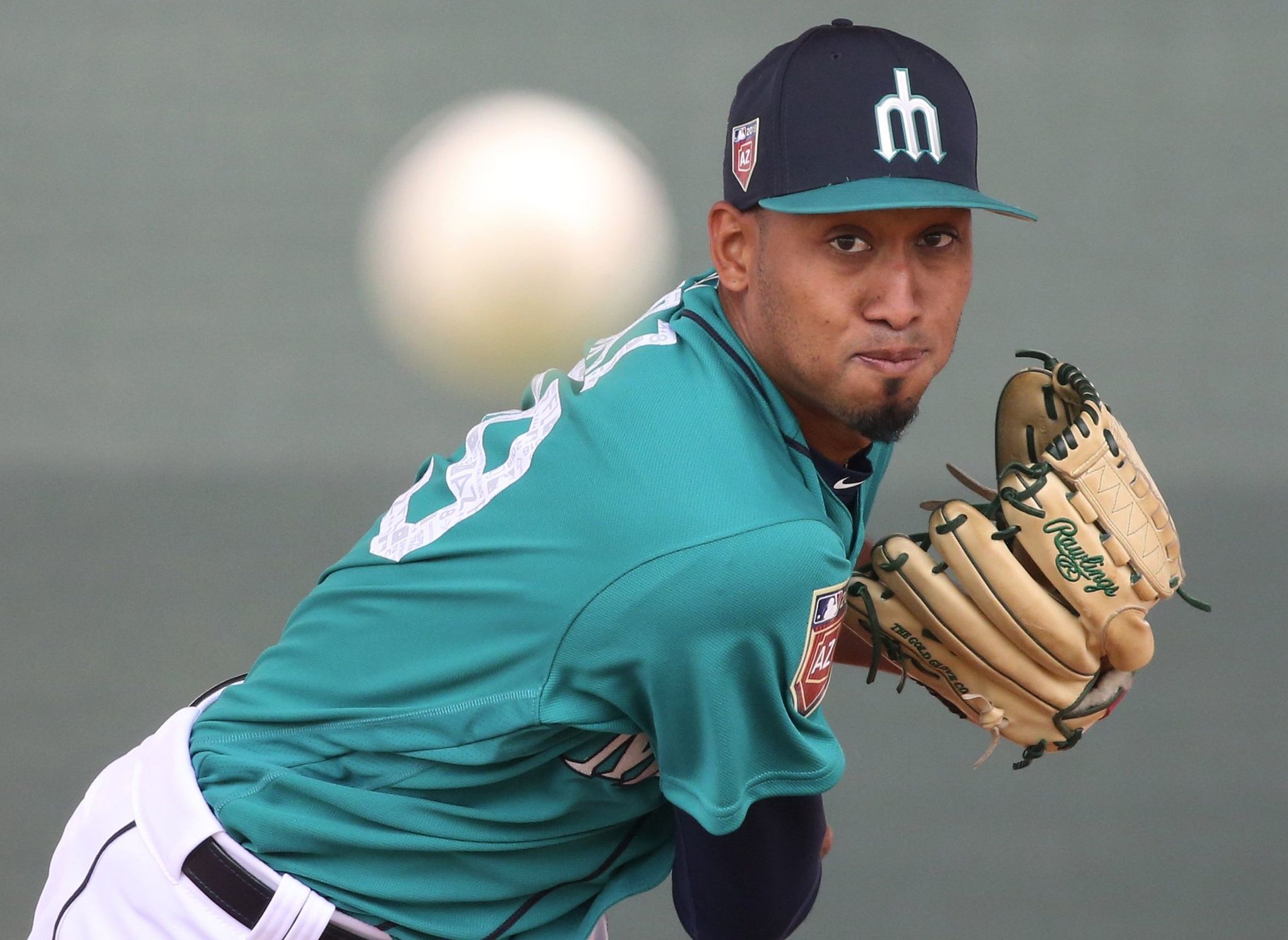 Edwin Diaz aspires to be an 'old guy on the mound' as the Mariners