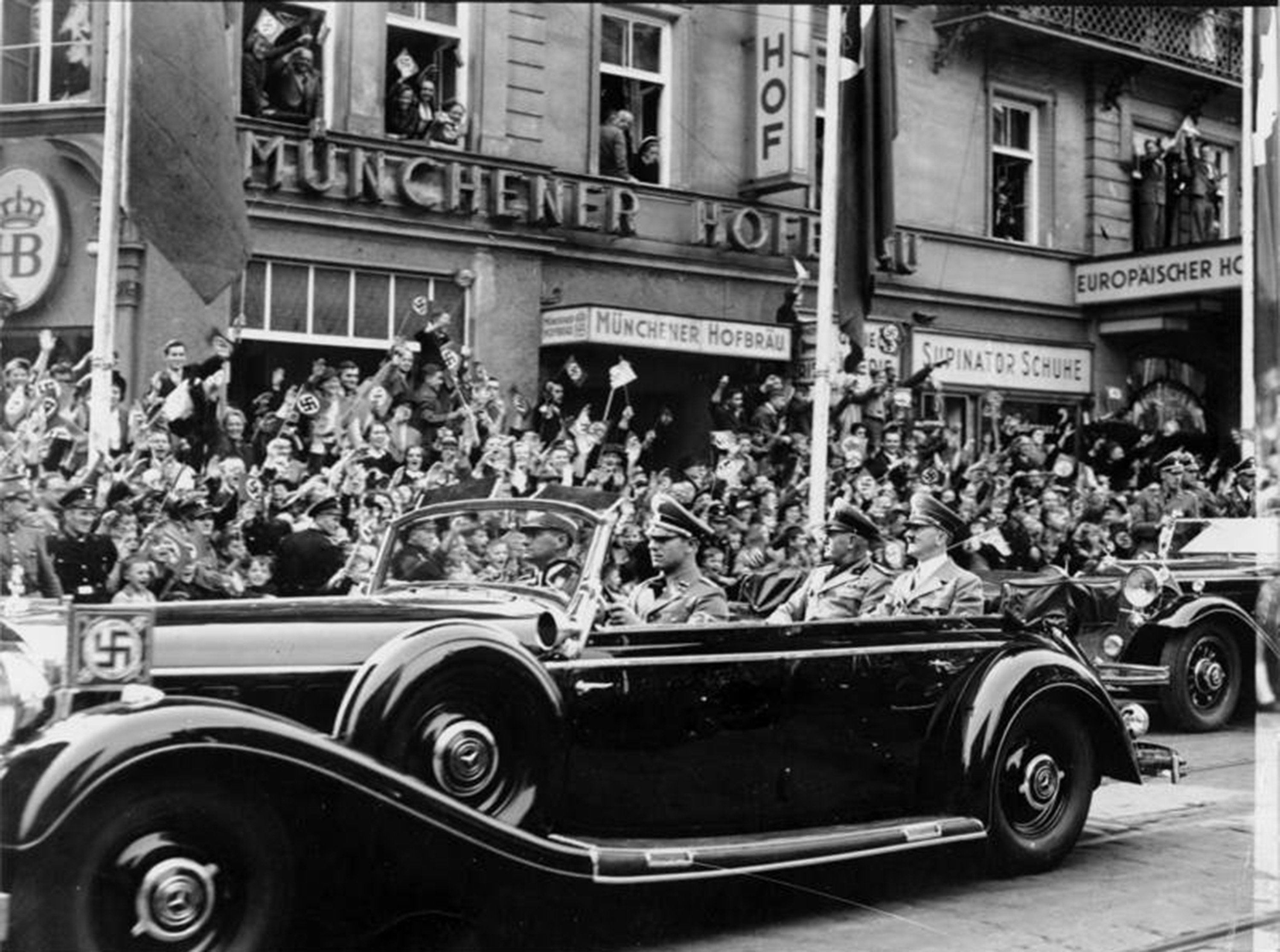 How 'Hitler's car' ended up parked in Medina | The Seattle Times