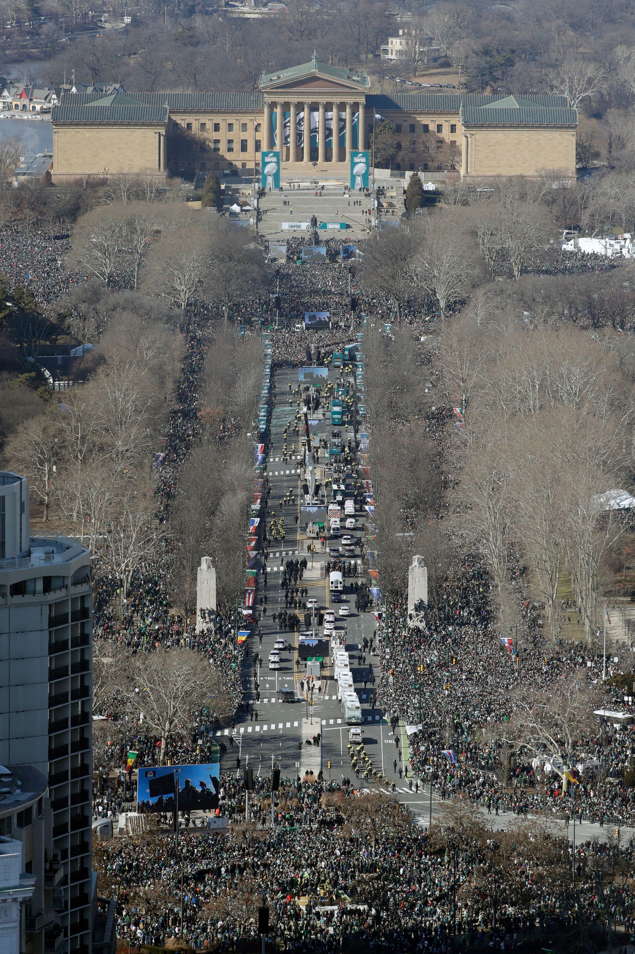 Jason Kelce's speech at Eagles parade connects with passion