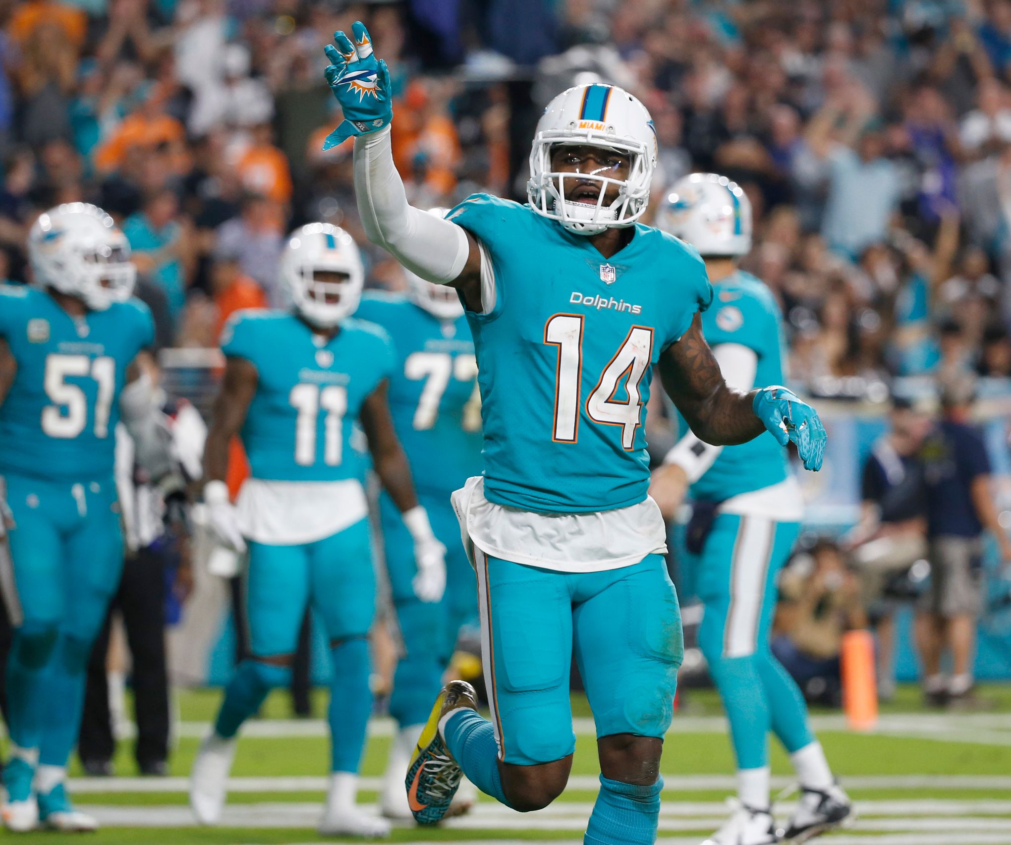 Jarvis Landry's franchise tag part of pivotal offseason for Dolphins, plus  more notes 