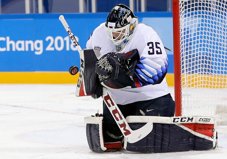 US women's goalie wants Justin Bieber to take shot