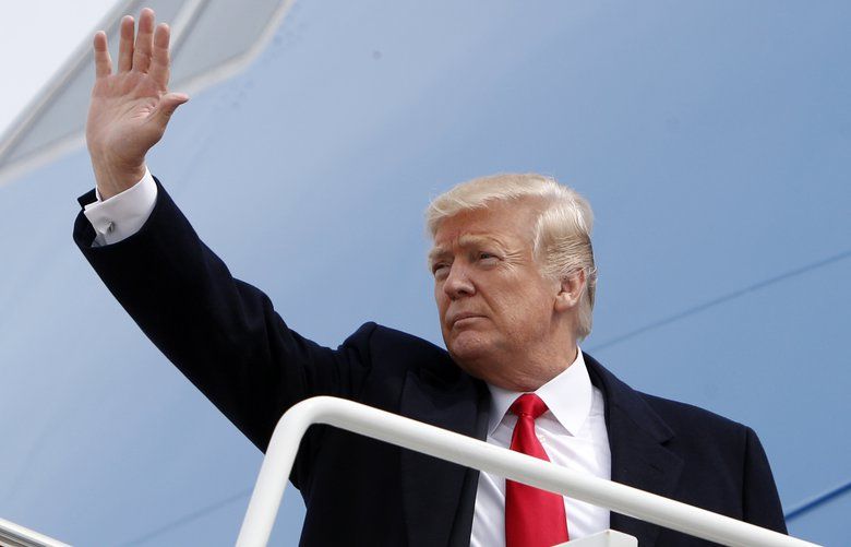President Donald Trump boards Air Force One at Joint Base Andrews in Maryland, March 29, 2018. (Tom Brenner/The New York Times) XNYT32 XNYT32