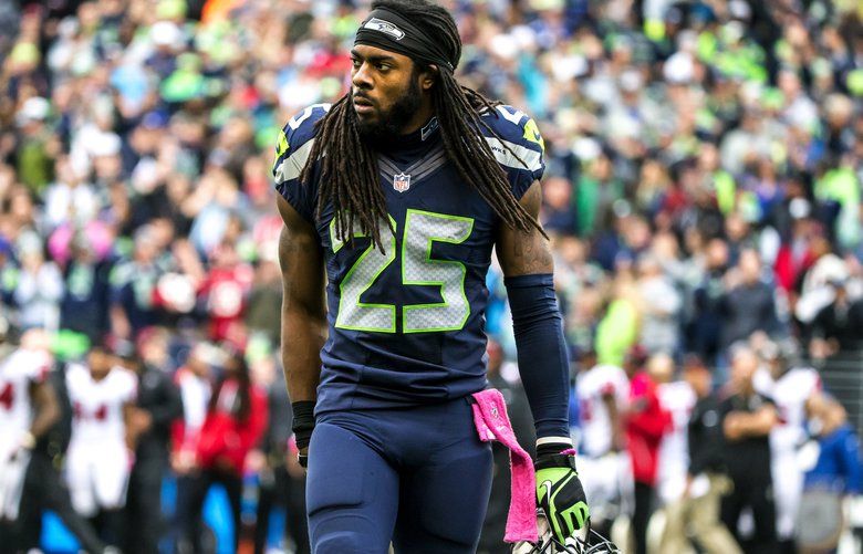 Seahawks' Richard Sherman, Compulsive Jersey Fixer - WSJ