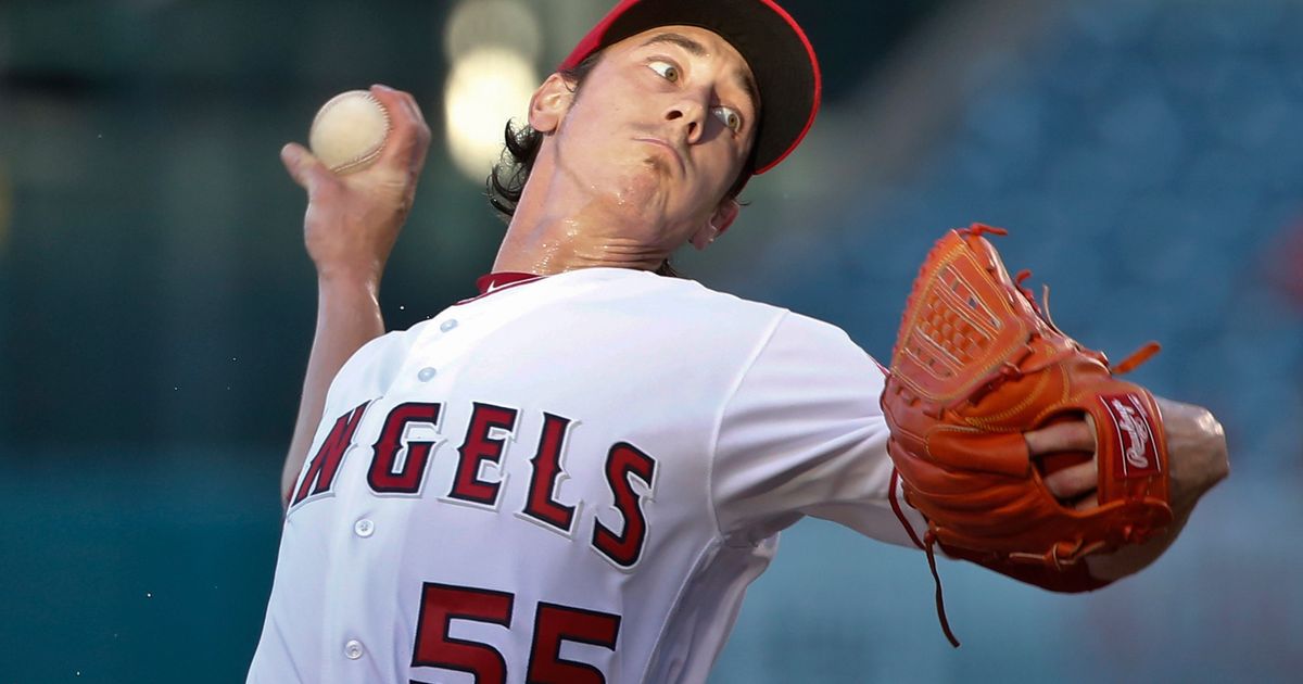 Tim Lincecum honors brother with Rangers